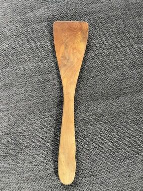 Trader Joe’s Olive Wooden Spatula - Natural Brown